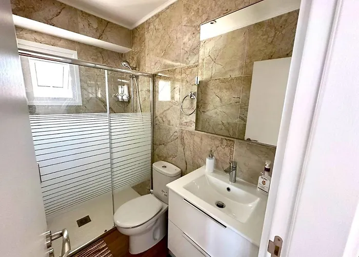 Lägenhet Sea View - 2 Min Walk To The & 200 Mbit Highspeed Internet *